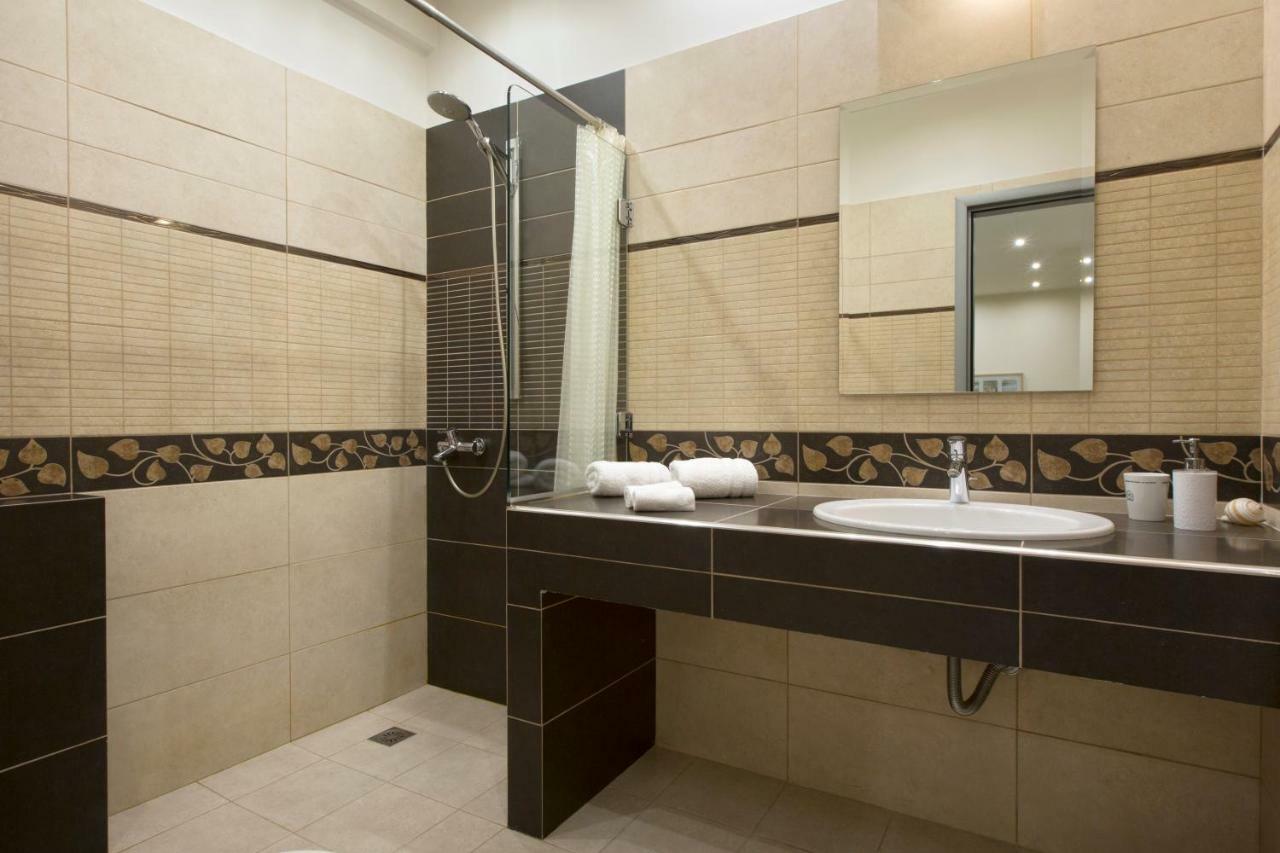 Apartment At Koukaki, 150M From The Metro By Yha Atena Exterior foto